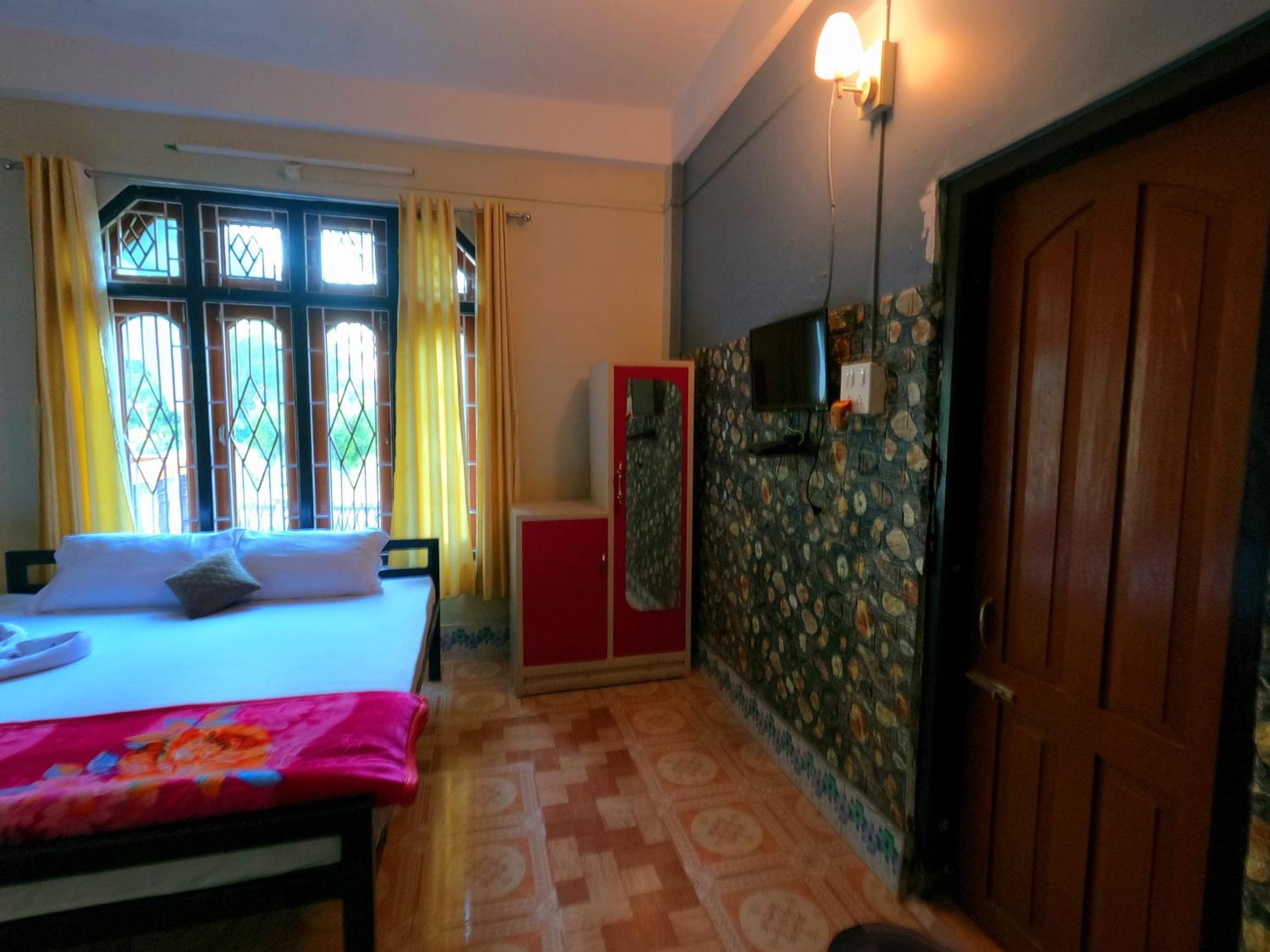 Kareng Party Camp N Homestay Kāziranga Esterno foto